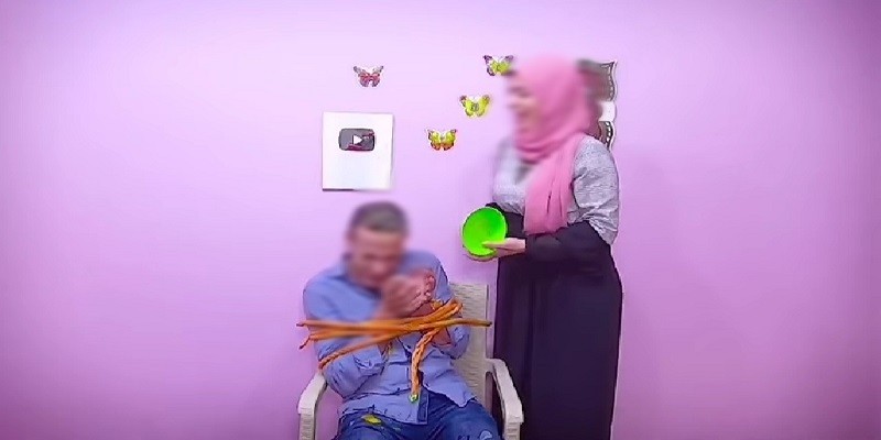 مثلث الطعام والسيارة و السادية المستترة .. هكذا يحقق اليوتيوبر المصري أرباحه اليوتيوبر المصري