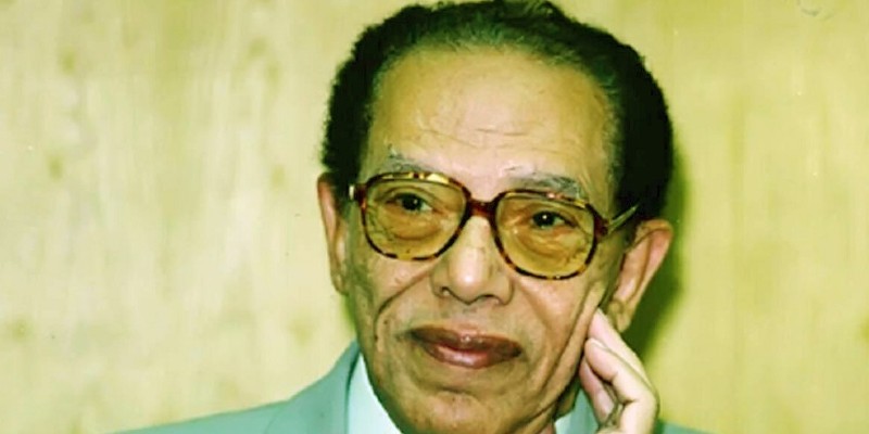 مصطفى محمود