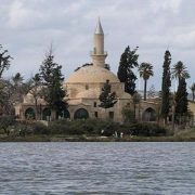 قبر أم حرام