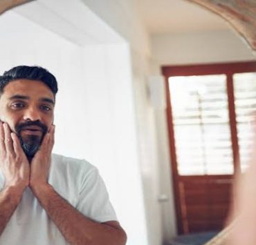 نظرة وكنت أحسبها سلام وتمر قوام.. ما فعله بيرم التونسي بيرم