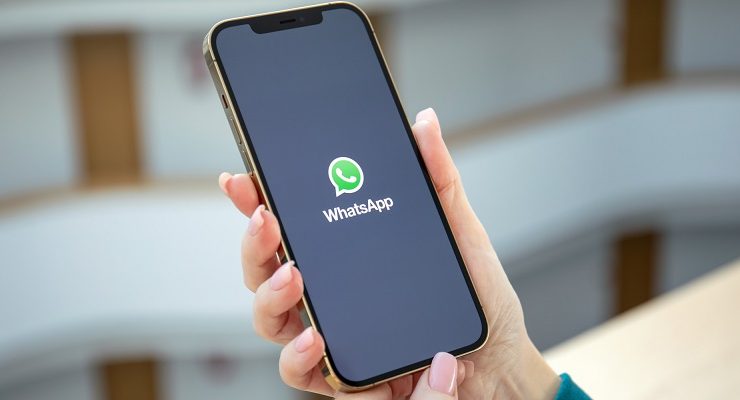 اخفاء الصور تلقائيًا في واتساب ... تعرف على كيفية استخدام خاصية واتساب الجديدة