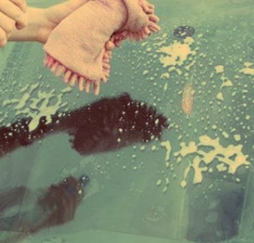 أغنية على الممر