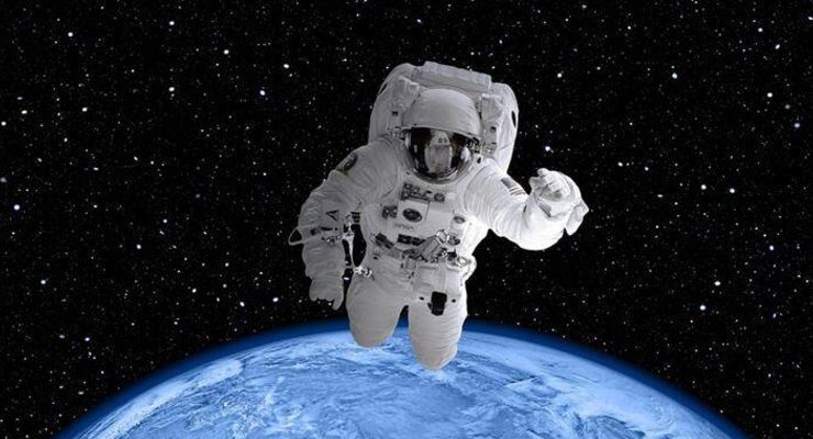 زيارة الفضاء