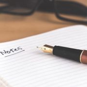 من خلال استخدام Quick Notes ستتمكن من كتابة الملاحظات السريعة عبر مختلف أجهزة ابل بأنظمة التشغيل الجديدة كما سنعرف من خلال هذا المقال