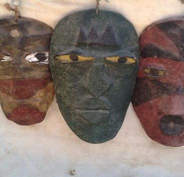 المقنعية - تعبيرية