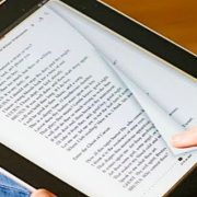 الإنترنت أم الكتب