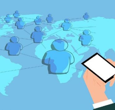 خطايا حفل افتتاح مهرجان القاهرة السينمائي .. هل الشلة أهم من السُمعة؟ التواصل الاجتماعي