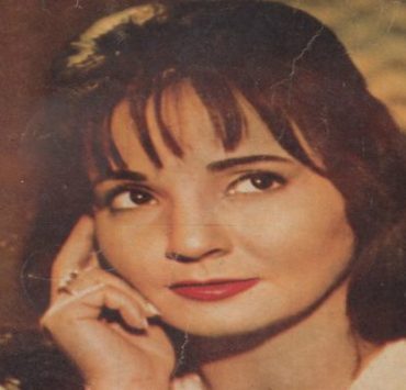 هتاف المعرضة