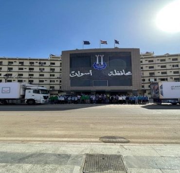 قوافل حياة كريمة إلى أسوان