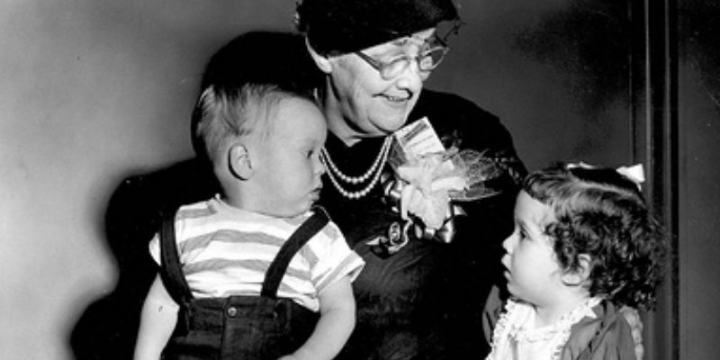 “ماما” ليليان تراشر.. أول من احتضنت الأيتام في مصر ليليان تراشر