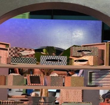 كمائن وقناصون.. قراءة في رواية “موسم صيد الغزلان” للكاتب “أحمد مراد” الابتكار والإبداع