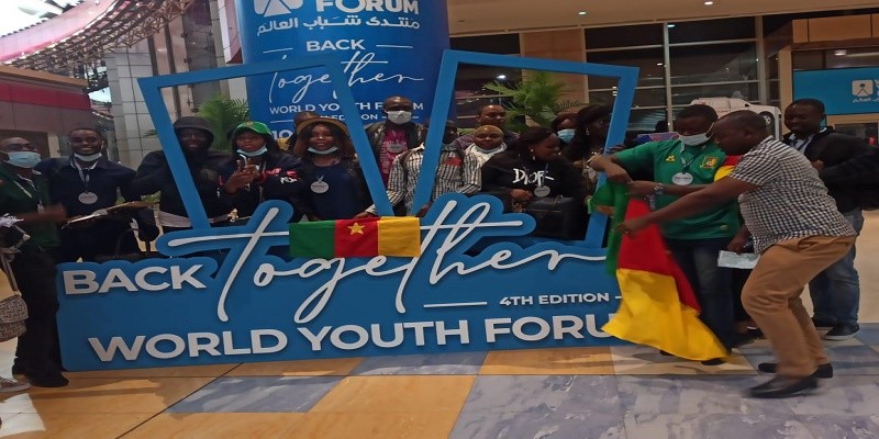 وصول الوفود المشاركة في منتدى شباب العالم إلى مطار شرم الشيخ منتدى شباب العالم