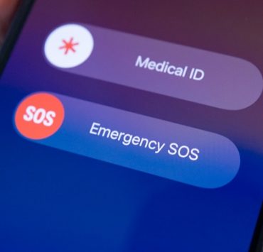 محمد قطب أبو جبل علي .. صعايدة يا رسول الله خاصية Emergency SOS في الايفون ... خاصية يمكنها إنقاذ حياتك