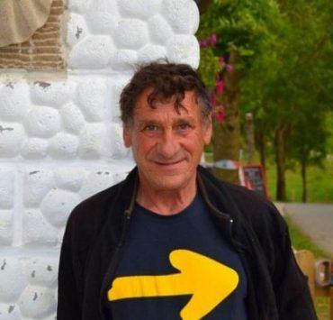 الفنان مصطفى غريب: كنت مركز مع الأطفال عشان أقدم شخصية العترة (حوار ) رجل