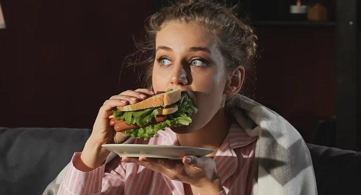 الأكل في الليل