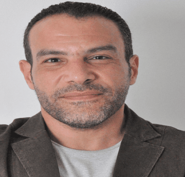 الفنان محمد خميس