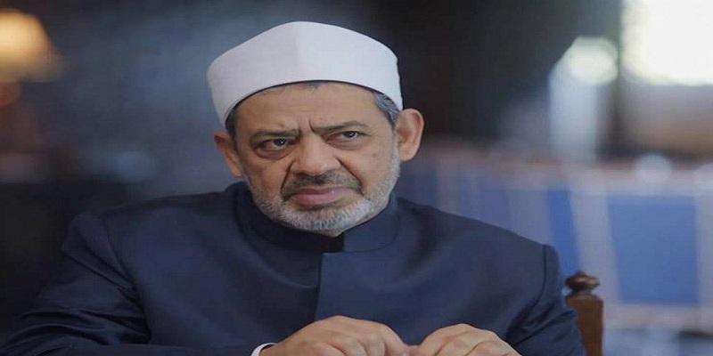 بعد استقباله والاحتفاء به .. هل أصبحت مشيخة الأزهر” تكية ” للطيب وحفيده ؟ شيخ الأزهر