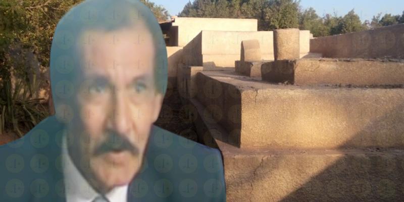 “حدث في جنازة عبدالله غيث” قيادات الدولة يحضرون لتوديع الشهداء وهو معهم قبر عبدالله غيث