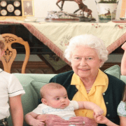 الملكة اليزابيث