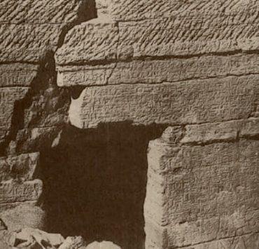 سيد قطب يتهم عبدالوهاب وأسمهان بإفساد الذوق المصري..ويطالب بعقوبات على الجمهور الرحالة