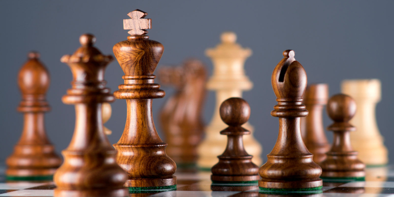 روبوت يكسر إصبع الصبي البالغ من العمر 7 سنوات أثناء مباراة شطرنج الشطرنج