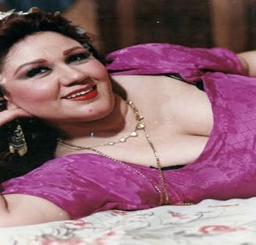 لو كان صاحبي ايموجي..كان هيبقى محمد خميس هياتم - مقال أحمد بالهمزة