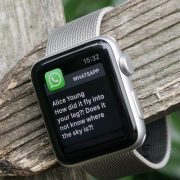 كيفية استخدام واتساب على ساعات ابل