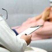 الطبيب النفسي