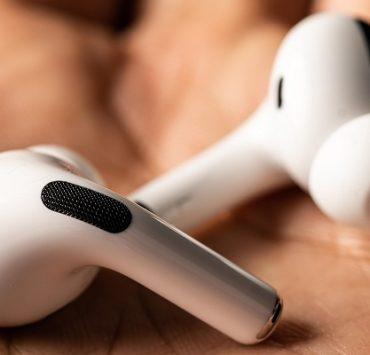 كيفية حذف الملفات من Google Drive وزيادة المساحة الفارغة كيفية توصيل AirPods بهاتف اندرويد