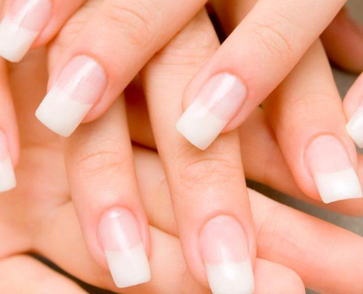 أكريليك والأظافر