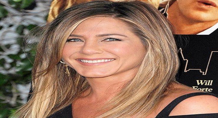 جينيفر أنستون ومعركتها من أجل الانجاب