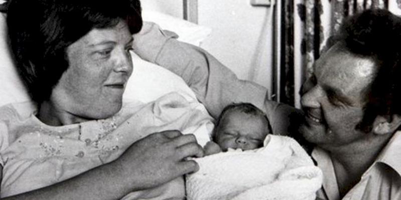 الحالة التي استمر الحمل فيها لمدة 12 شهرًا الحمل