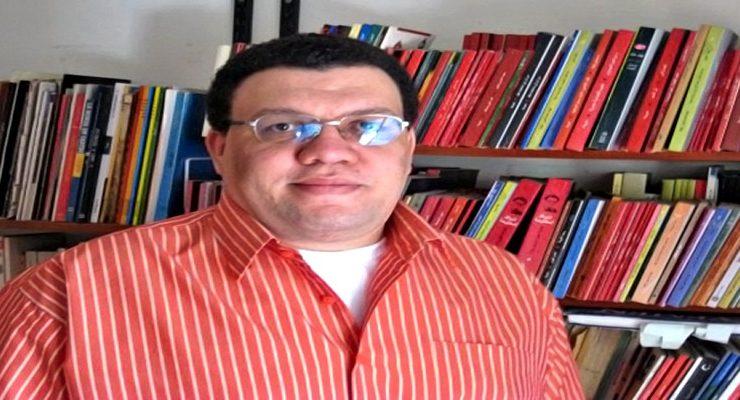 أحمد اللباد