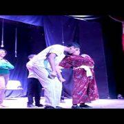 مسرحية أزمة عقول