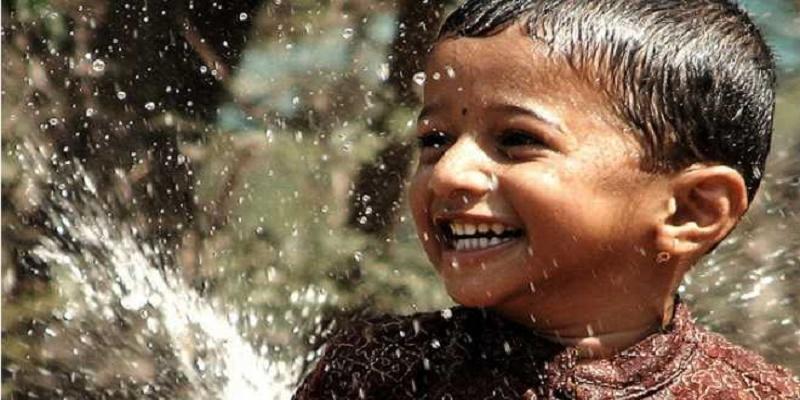 يا نَطرة رُخّي رُخيّ