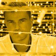 عمرو دياب ... هل حانت لحظة التغيير؟