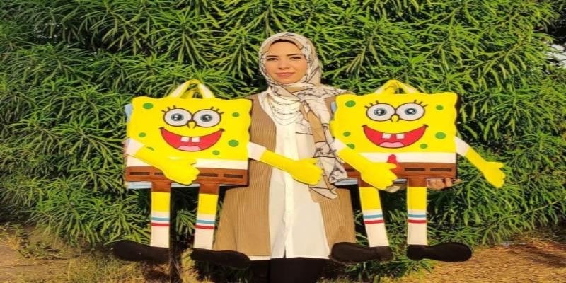 منى كمال مسلم ..تغلبت على الحزن بالكتب التفاعلية وحلمي وصول المشروع لكل أم الكتب التفاعلية