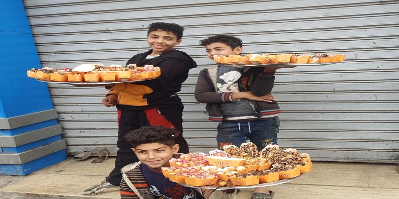 الأصدقاء بائعي الحلوى