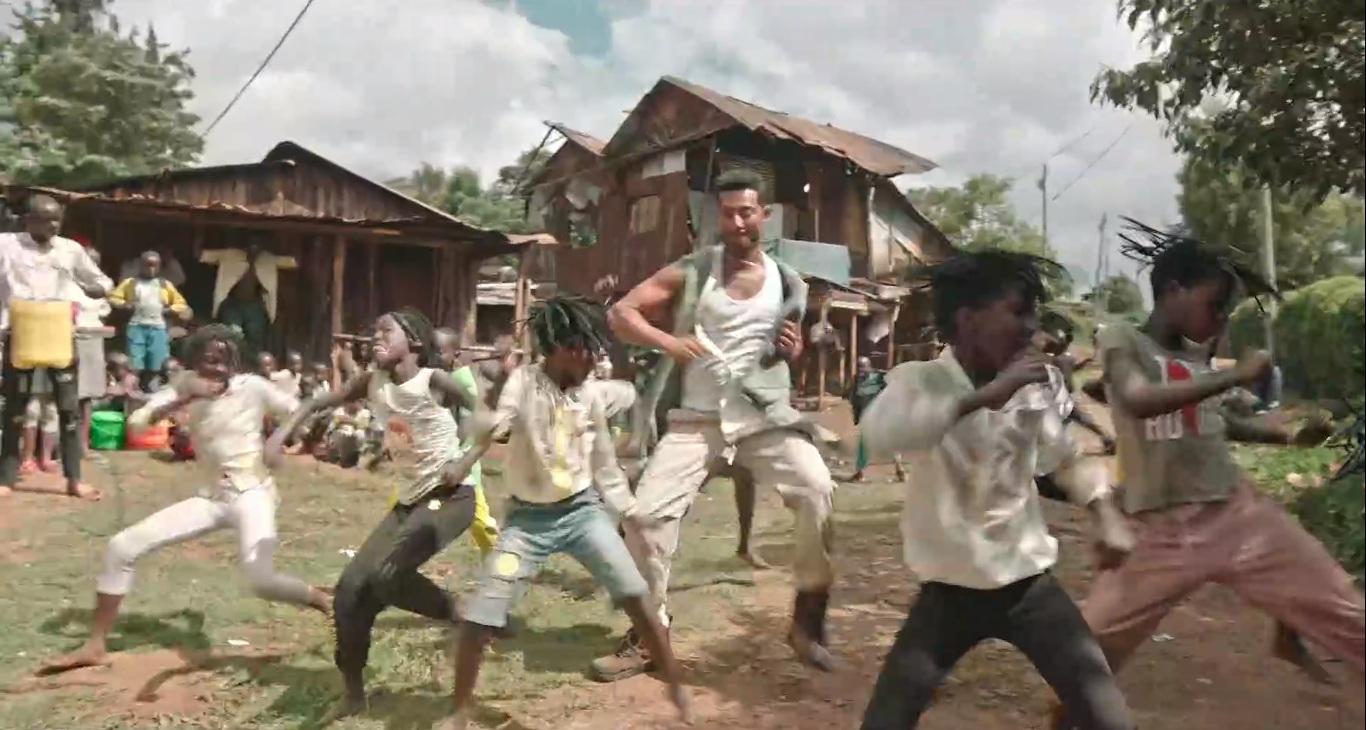 الأجهر.. أن تصنع حبكة جيدة وتقدمها بسذاجة الأجهر