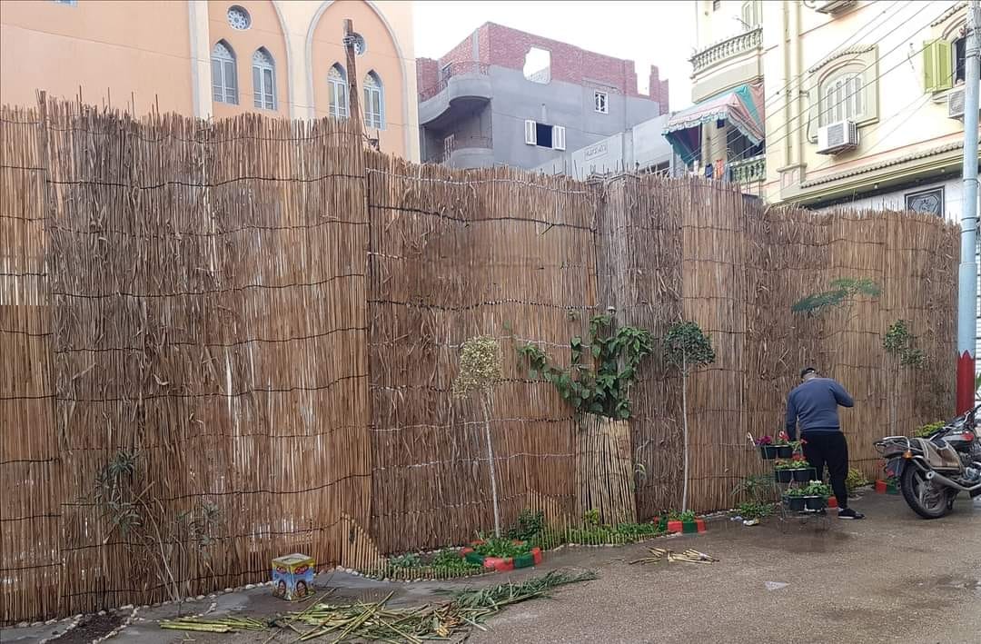 بعد ظهور شخصية حسن طوبار في سره الباتع “هل يمكن تقديره بقبر يليق؟” تزيين قبر حسن طوبار في بلده