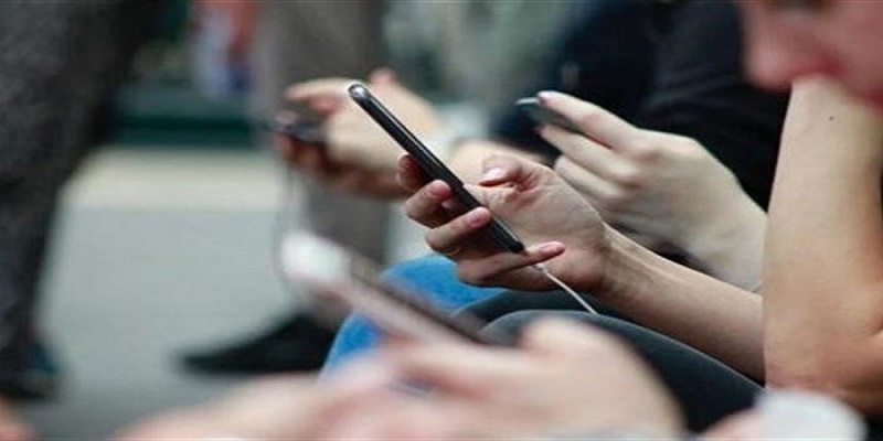 المراقبة في صمت