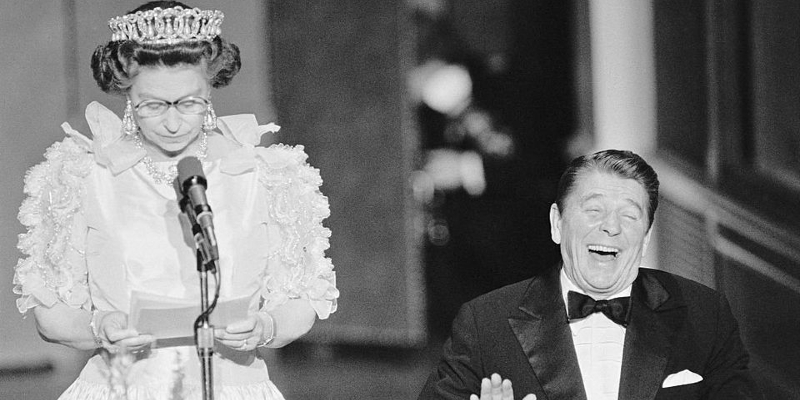 الملكة إليزابيث