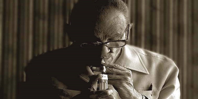 الكتابة والتدخين