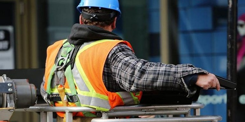 الحكومي والخاص