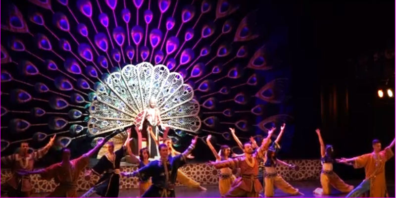 عرض شجرة الدر