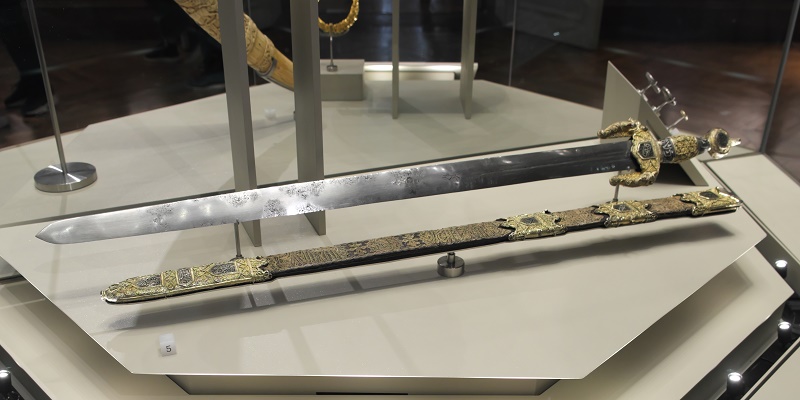 حديد السيوف