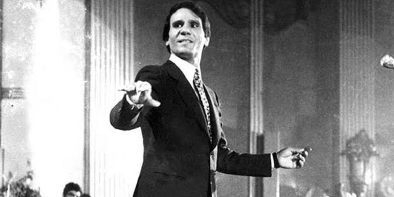 العندليب يغني "المسيح"