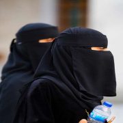 حظر ارتداء النقاب