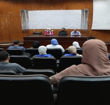 شباب الجامعات