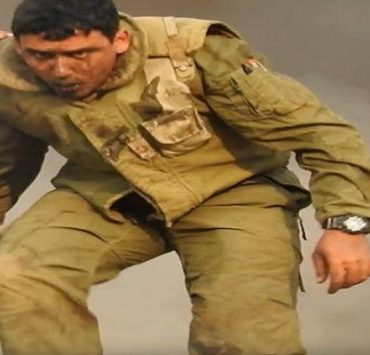 الجيش الذي لا يُقْهَر